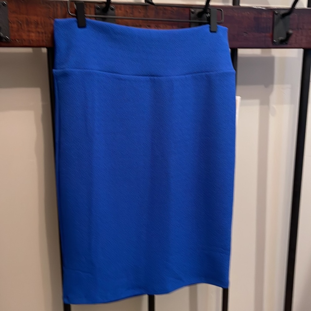 🖐️ for 35! LuLaroe Cassie Pencil Skirt Blue